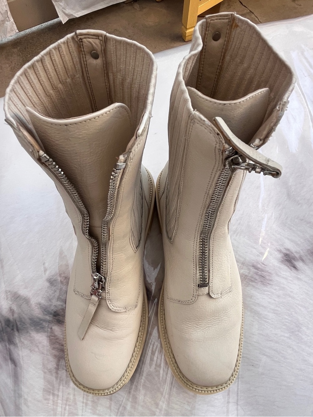Sam Edelman Cream Front-Zip Lace-Up Leather Boots